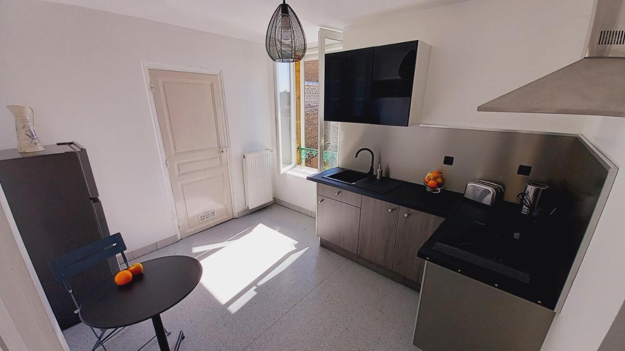 Appartement, 2Eme Etage Avec Piscine Partagee Sedan Esterno foto