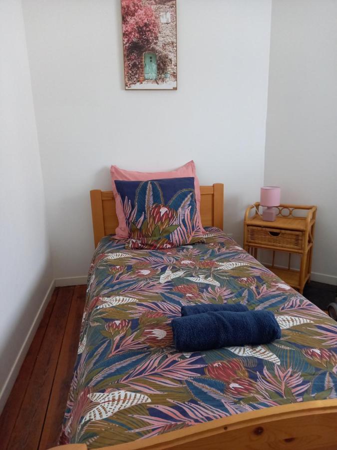 Appartement, 2Eme Etage Avec Piscine Partagee Sedan Esterno foto