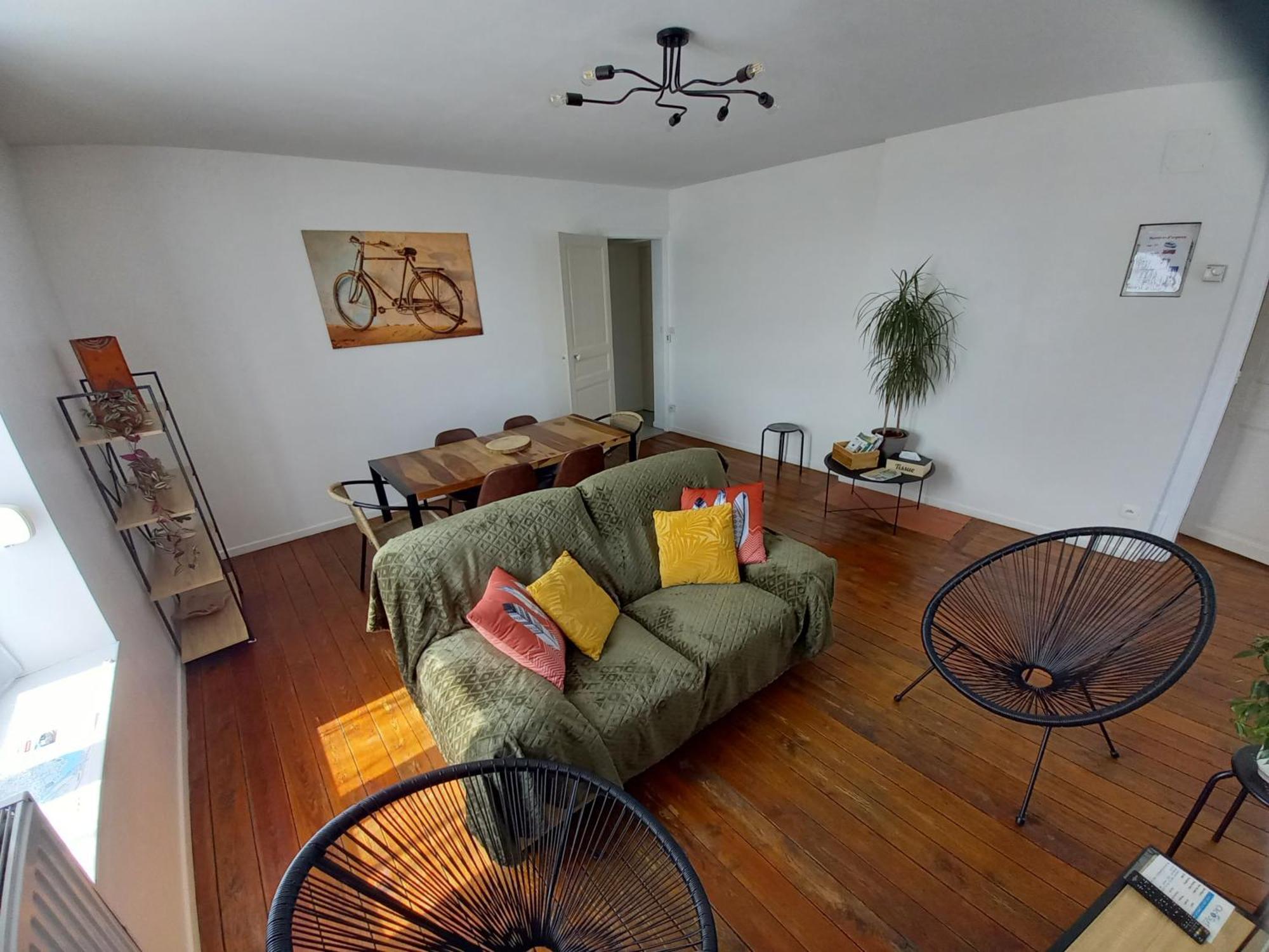 Appartement, 2Eme Etage Avec Piscine Partagee Sedan Esterno foto